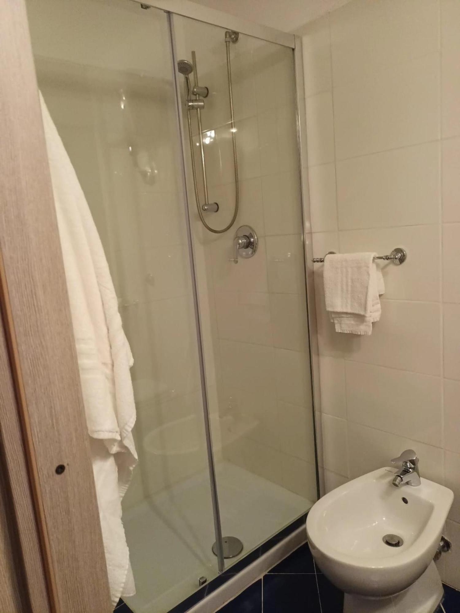 Guest House Biondi Cavour Ρώμη Εξωτερικό φωτογραφία